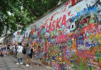 Lennonova zeď, Praha 1