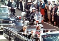 JFK návrat: Za zrcadlem