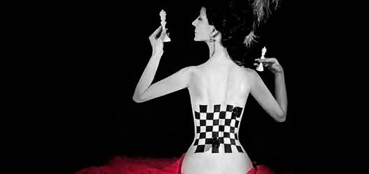 Premiéra baletního Valmonta: Skřípějící šachovnice vztahů a intrik