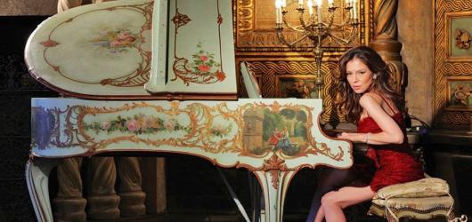 SOUTĚŽ: Poslechněte si naživo virtuózní klavíristku Lolu Astanovu v Praze
