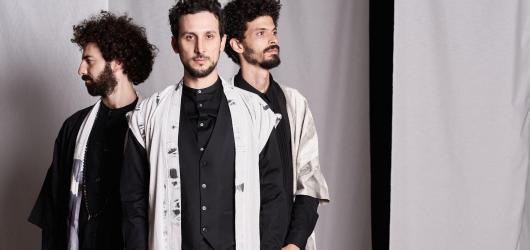 Klavírní trio Shalosh přiveze do metropole balady i osobité aranže rockových hitů