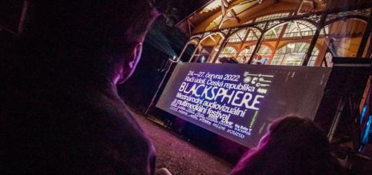 Třetí ročník audiovizuálního festivalu Blacksphere přiblíží region skrze multimédia