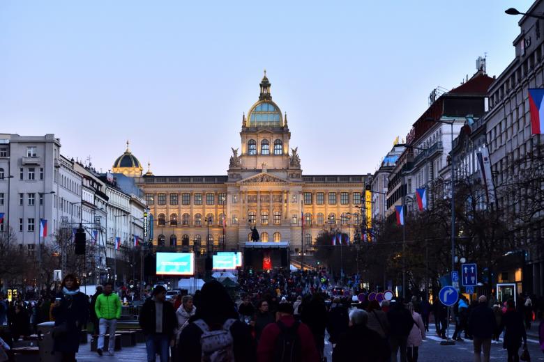 FOTO: Jak se slavil 17. listopad v ulicích Prahy? 