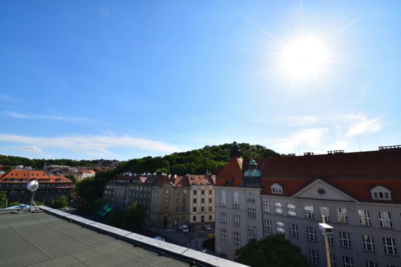 Nebo si prohlížet pražská panoramata ze sídla společnosti Seznam.cz. (Foto: Barbora Bittnerová) 